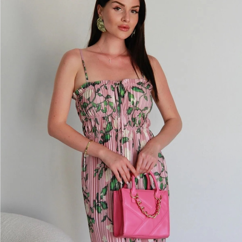 NWT Floral Pink Pleated Dress